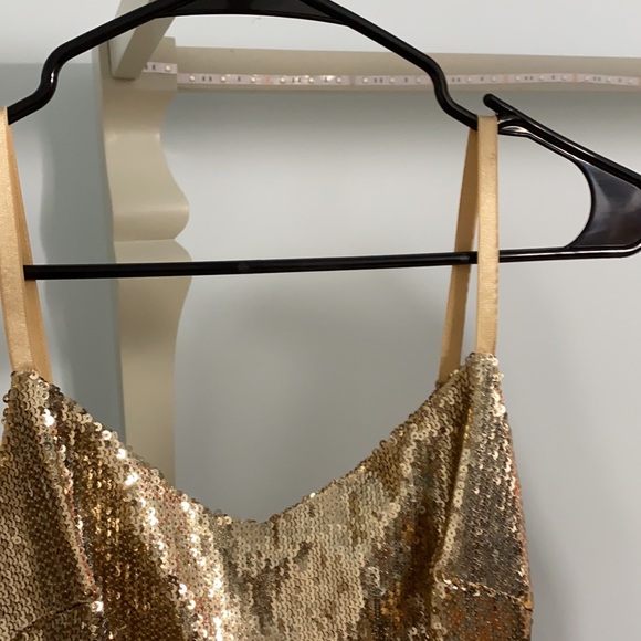 mini Kim Kardashian met gala look - Picture 3 of 6